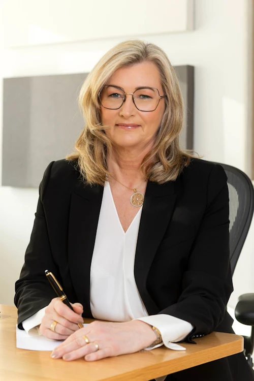 Alma D. Möller heilbrigðisráðherra