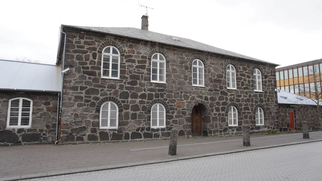 {image.Description}