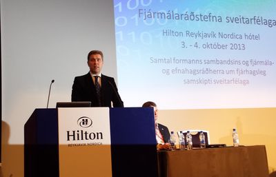Fjármála- og efnahagsráðherra á fjármálaráðstefnu sveitarfélaganna. Fjármála- og efnahagsráðherra á fjármálaráðstefnu sveitarfélaganna