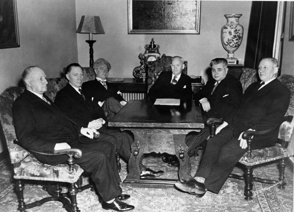 04 Þriðja ráðuneyti Ólafs Thors 6. desember 1949 Þriðja ráðuneyti Ólafs Thors 6. desember 1949