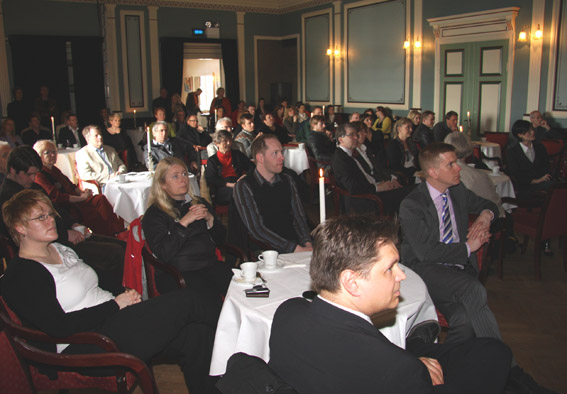 idno1vefur Á málþinginu Græn störf í Iðnó á Degi umhverfisins 25. apríl 2009.